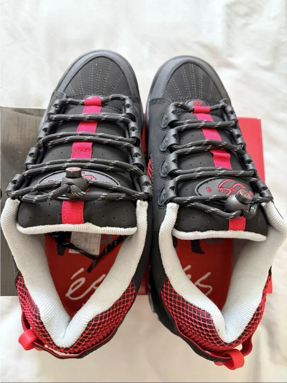 New Autographed 1997 reissue ES Chad Muska black red grey shoes mens size 10.5